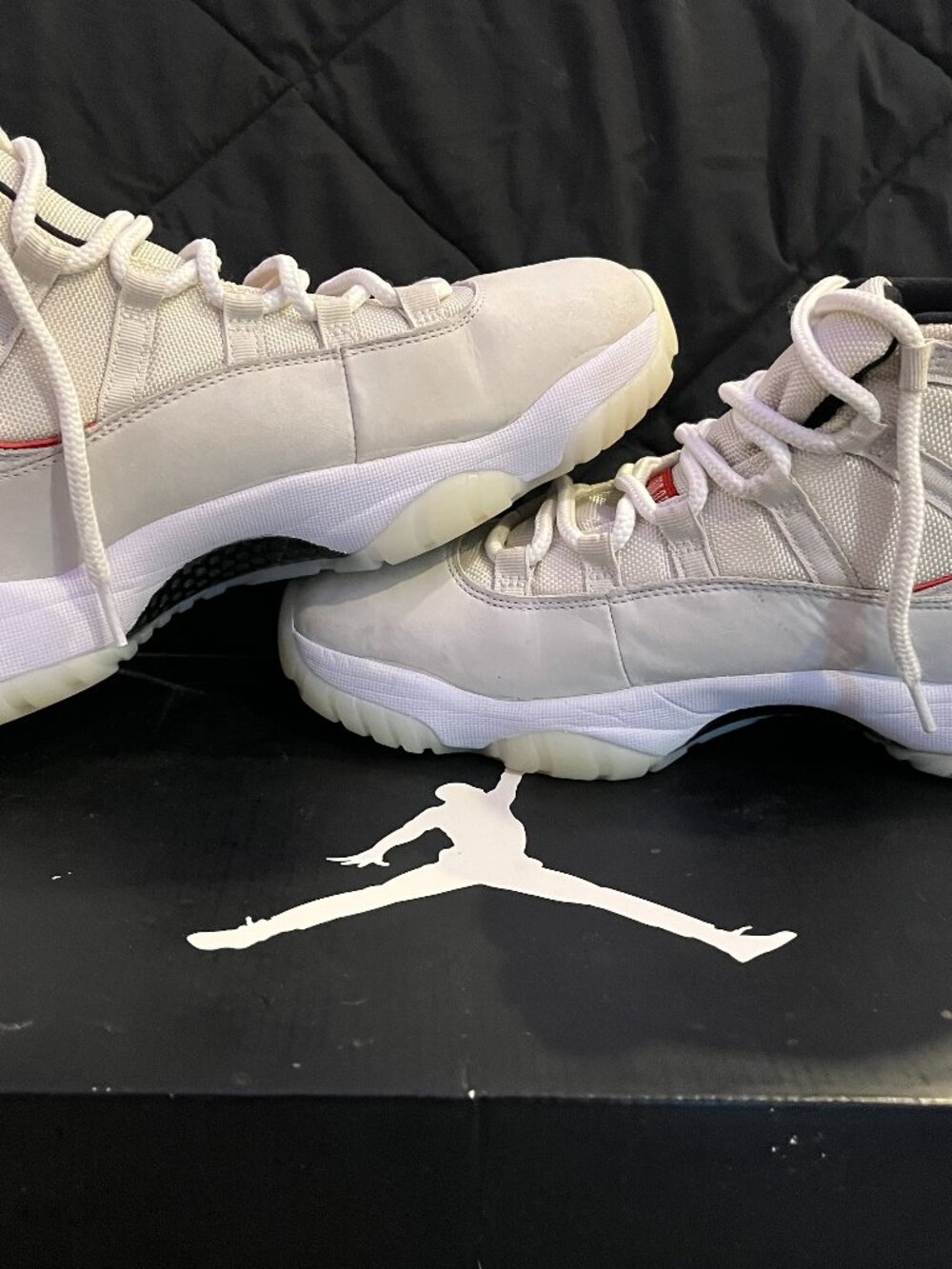 🔥 Air Jordan 11 Retro Low “Platinum Tint” – Men’s Size 11.5 🔥